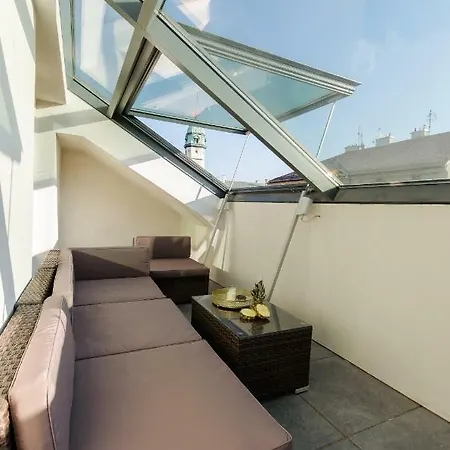 Kazimierz Penthouse With Private Terrace