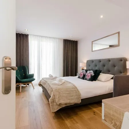 Апартаменты Kazimierz Penthouse With Private Terrace *