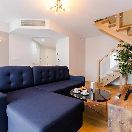 Kazimierz Penthouse With Private Terrace Lägenhet Kraków