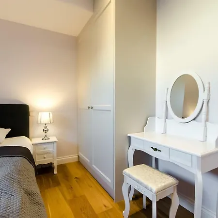 Kazimierz Penthouse With Private Terrace דירה *