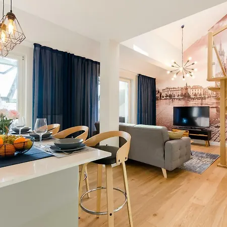 Kazimierz Penthouse With Private Terrace